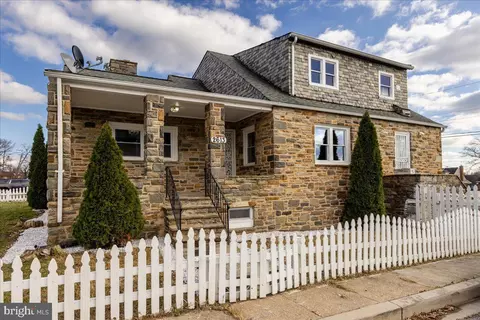 2613 Oakley Ave, Baltimore, MD 21215