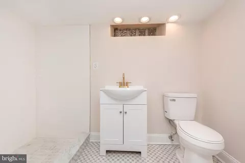4603 Harcourt Rd, Baltimore, MD 21214 photo 58