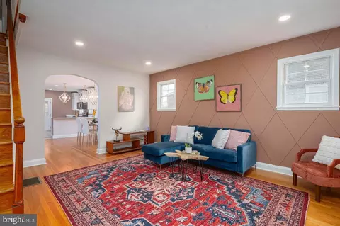 4603 Harcourt Rd, Baltimore, MD 21214 photo 4
