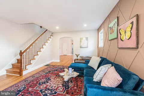 4603 Harcourt Rd, Baltimore, MD 21214 photo 9