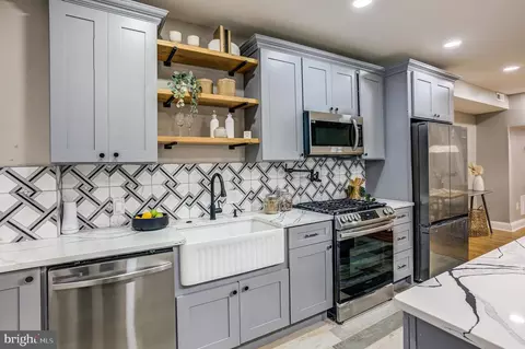 Kitchen - 2829 Brendan Ave, Baltimore, MD 21213 photo 3 of 11