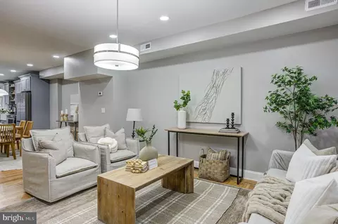Living - 2829 Brendan Ave, Baltimore, MD 21213 photo 1 of 6