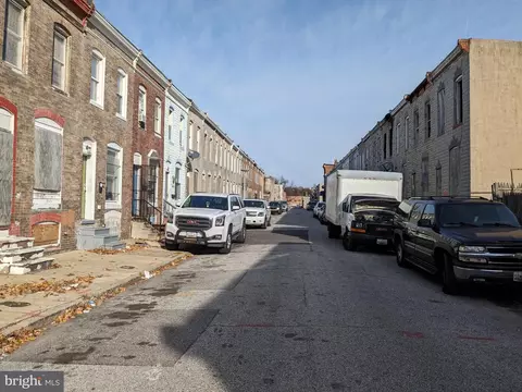 452 Furrow St, Baltimore, MD 21223 photo 4