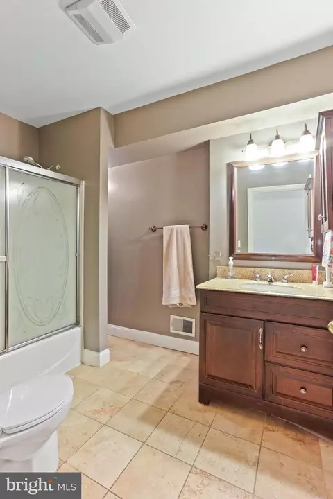 23 N Duncan St, Baltimore, MD 21231 photo 5