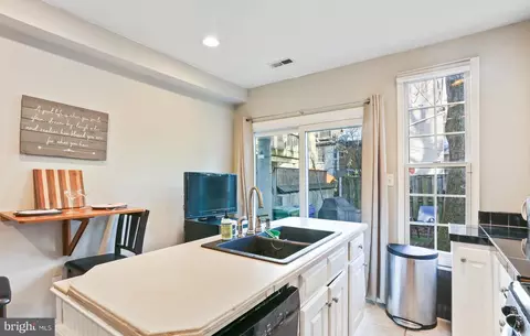 23 N Duncan St, Baltimore, MD 21231 photo 10