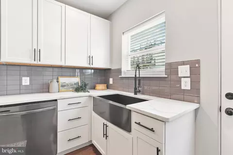 1410 Hull St, Baltimore, MD 21230 photo 10
