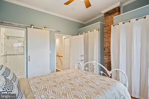136 Clement St E, Baltimore, MD 21230 photo 18