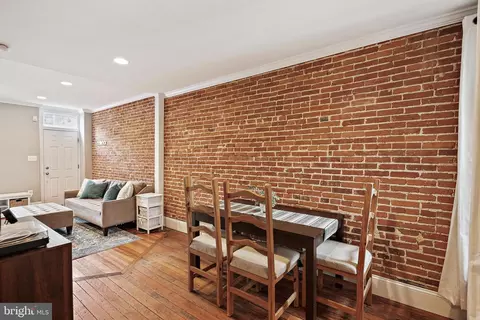 136 Clement St E, Baltimore, MD 21230 photo 10
