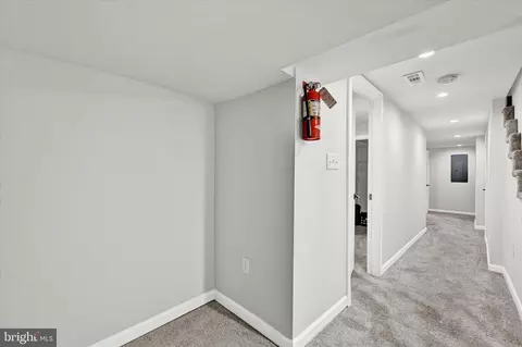 430 Rosecroft Ter, Baltimore, MD 21229 photo 20