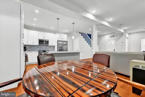 430 Rosecroft Ter, Baltimore, MD 21229 photo 17