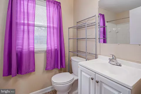 4782 Melbourne Rd, Baltimore, MD 21229 photo 12