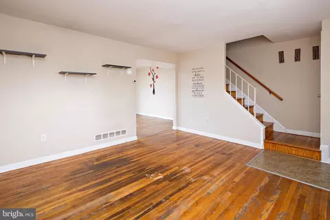 4782 Melbourne Rd, Baltimore, MD 21229 photo 7