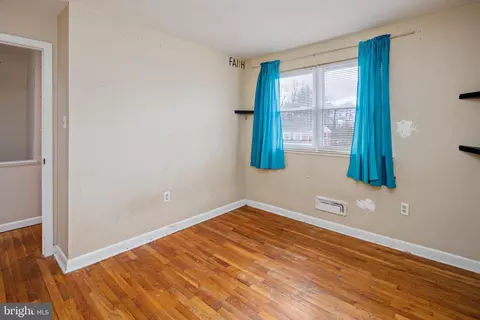 4782 Melbourne Rd, Baltimore, MD 21229 photo 22