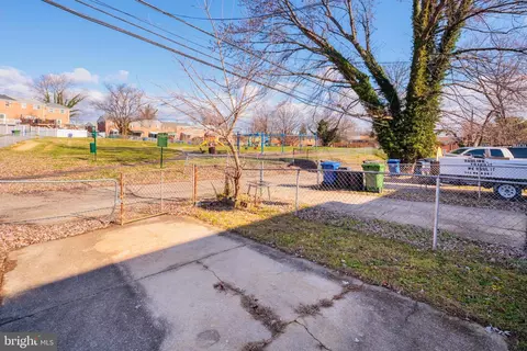 4782 Melbourne Rd, Baltimore, MD 21229 photo 30