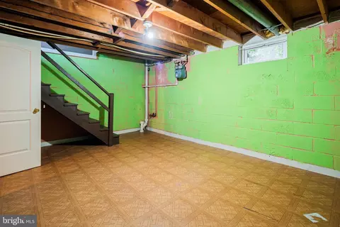 4782 Melbourne Rd, Baltimore, MD 21229 photo 23
