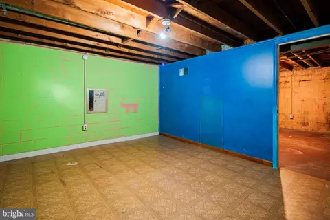 4782 Melbourne Rd, Baltimore, MD 21229 photo 25