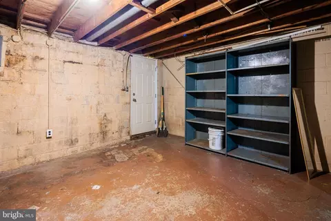 4782 Melbourne Rd, Baltimore, MD 21229 photo 28