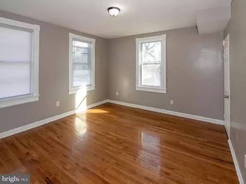 Living - 4101 Harris Ave, Baltimore, MD 21206 photo 5 of 7