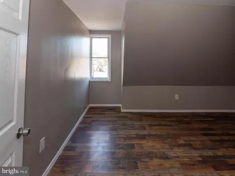 Bedroom - 4101 Harris Ave, Baltimore, MD 21206 photo 2 of 2
