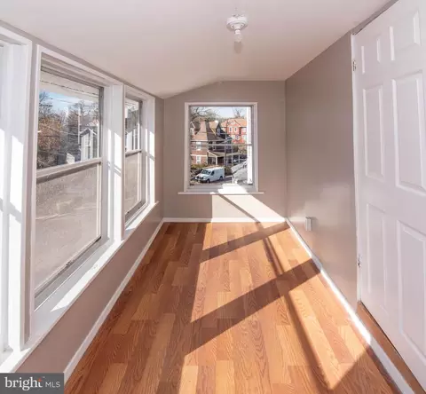 Entry Way - 4101 Harris Ave, Baltimore, MD 21206 photo 10 of 19