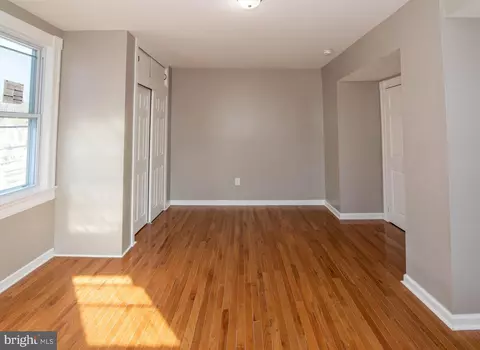 Living - 4101 Harris Ave, Baltimore, MD 21206 photo 4 of 7