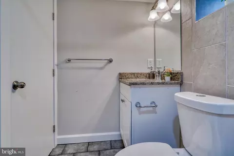 231 Mallow Hill Rd, Baltimore, MD 21229 photo 45