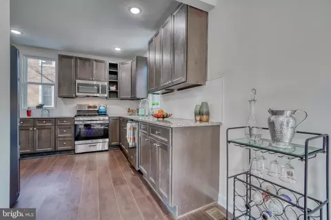 231 Mallow Hill Rd, Baltimore, MD 21229 photo 17