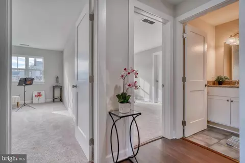 231 Mallow Hill Rd, Baltimore, MD 21229 photo 27