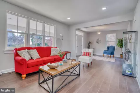 231 Mallow Hill Rd, Baltimore, MD 21229 photo 11