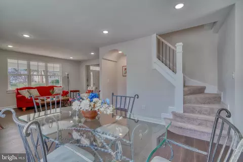 231 Mallow Hill Rd, Baltimore, MD 21229 photo 14