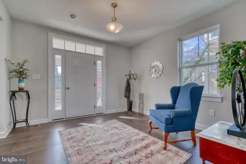 231 Mallow Hill Rd, Baltimore, MD 21229 photo 8