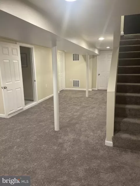 800 E 33rd St, Baltimore, MD 21218 photo 34