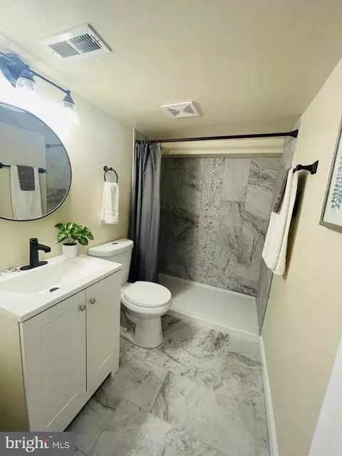800 E 33rd St, Baltimore, MD 21218 photo 36