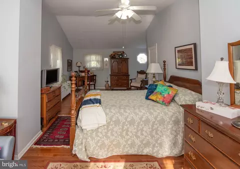211 E Melrose Ave, Baltimore, MD 21212 photo 25