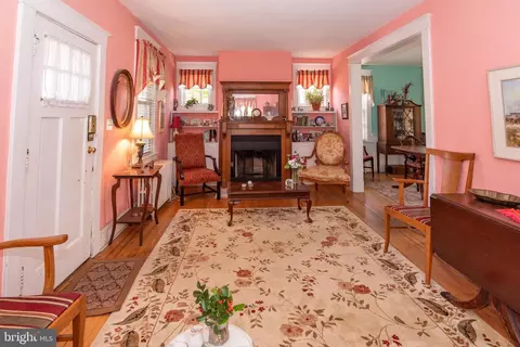 211 E Melrose Ave, Baltimore, MD 21212 photo 7