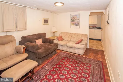 211 E Melrose Ave, Baltimore, MD 21212 photo 32