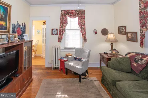 211 E Melrose Ave, Baltimore, MD 21212 photo 17
