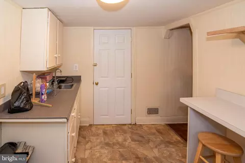 211 E Melrose Ave, Baltimore, MD 21212 photo 31
