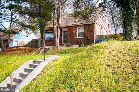 Exterior - 2713 Talbot Rd, Baltimore, MD 21216 photo 2 of 4