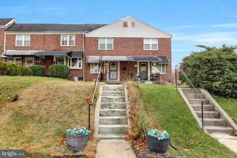 4441 Pen Lucy Rd, Baltimore, MD 21229 photo 2