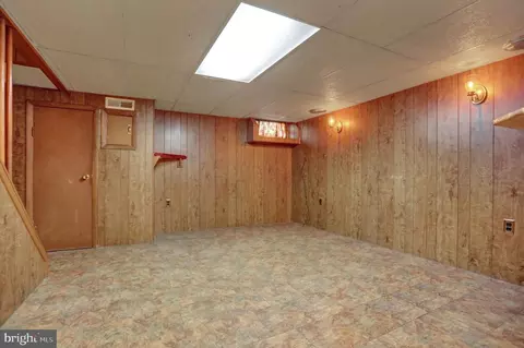 4441 Pen Lucy Rd, Baltimore, MD 21229 photo 20