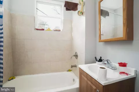 Bath - 3310 Oakfield, Baltimore, MD 21207 photo 2 of 5