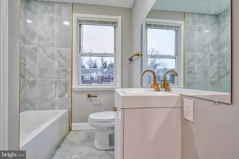 809 Wicklow Rd, Baltimore, MD 21229 photo 10