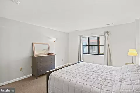 2702 Lighthouse Pt E #535, Baltimore, MD 21224 photo 12