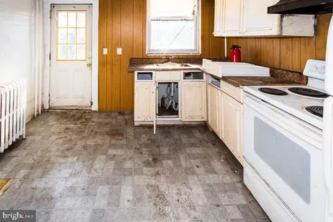 2745 Riggs Ave, Baltimore, MD 21216 photo 4