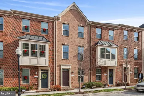 807 S Macon St, Baltimore, MD 21224