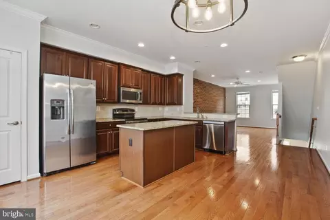 807 S Macon St, Baltimore, MD 21224 photo 8
