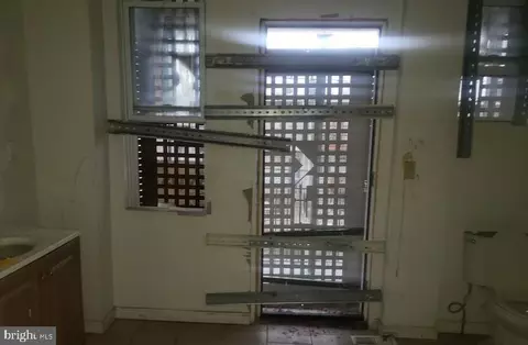 3409 E Fayette St, Baltimore, MD 21224 photo 4