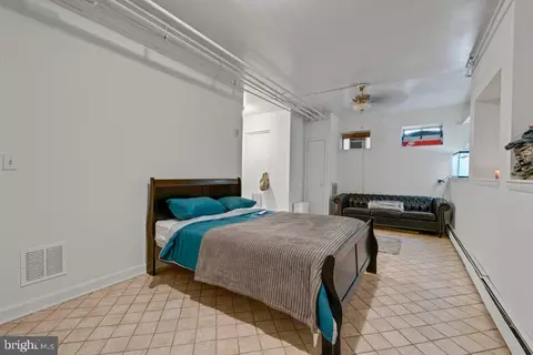 113 W 22nd St, Baltimore, MD 21218 photo 10