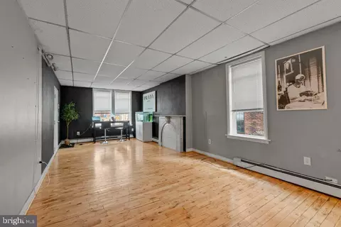 113 W 22nd St, Baltimore, MD 21218 photo 5